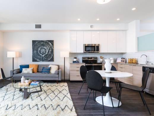 2BR/2BA Apartment on Fifth St. · Berkeley photo 3