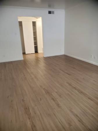 Apartments on Central Avenue · Fremont photo 4