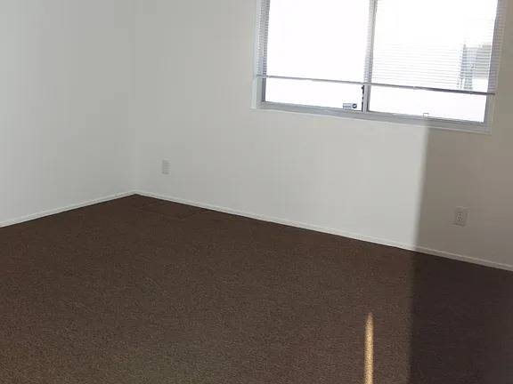 3BR/2BA Apartment · Hayward photo 4