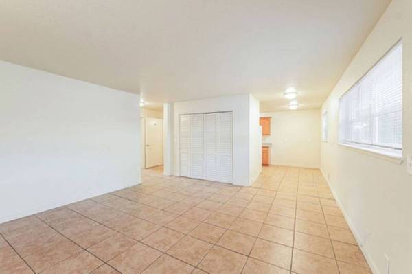 2BR/2BA Apartment · Calistoga photo 3