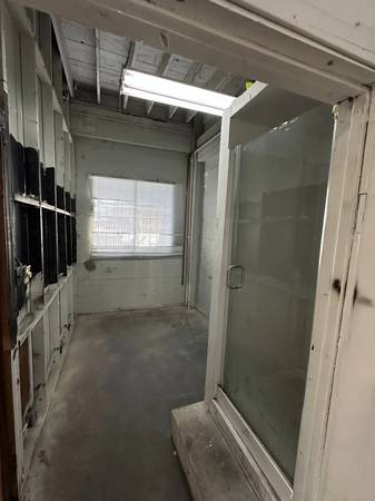 1240 E 12th St, Oakland (Apartment) photo 3