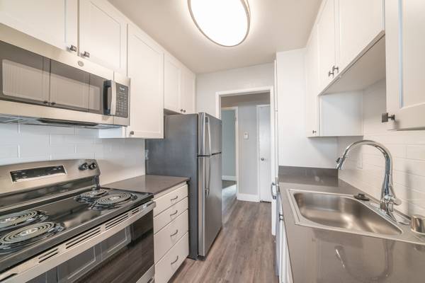 1BR/1BA Apartment on Harder Road · Hayward photo 3