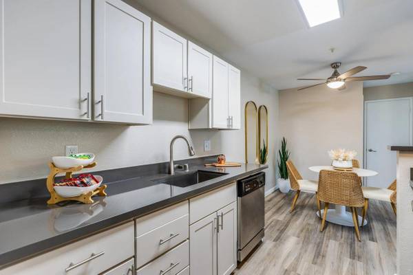 2BR/2BA Apartment on Industrial Blvd · Hayward photo 3