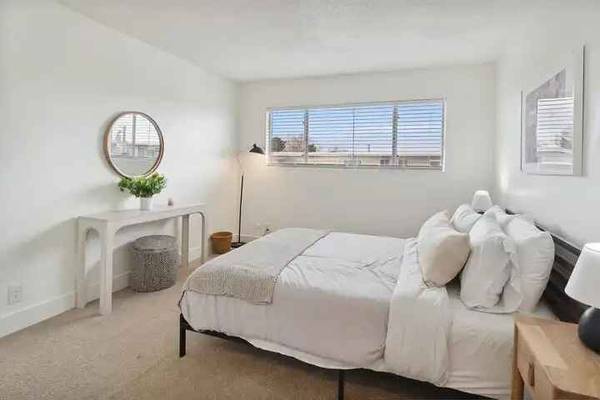 2BR/1BA Condo on Central Ave · Alameda photo 3