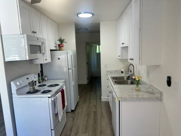 1BR/1BA Apartment · San Leandro photo 3