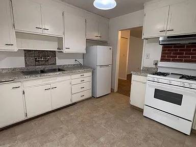3BR/1BA Single Family House on Cottonwood St · Vacaville photo 3