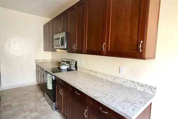1BR/1BA Apartment on Grand St · Alameda photo 5