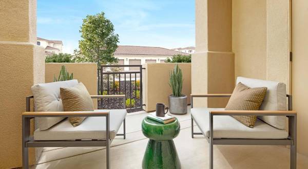 1BR/1BA Apartment on E Arnaudo Blvd · Tracy photo 4
