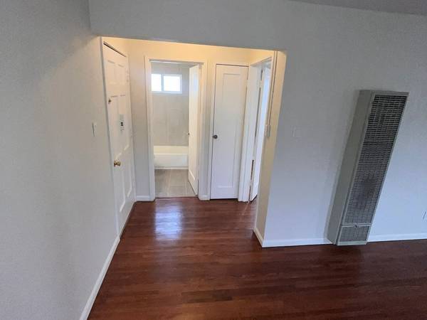 1BR/1BA Duplex on Pennsylvania Ave · Santa Cruz photo 2