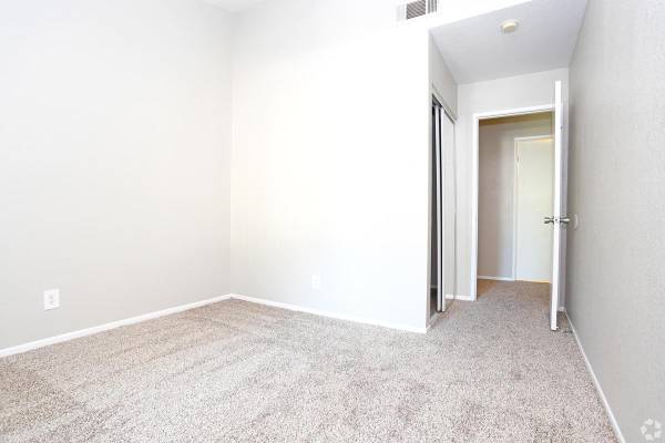 2BR/2BA Apartment on San Jose Drive · Antioch photo 5