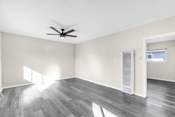 1BR/1BA Duplex on Madison St · Watsonville photo 2