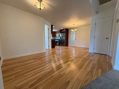 2BR/2BA Single Family House on Rose Ave · Pleasanton photo 3
