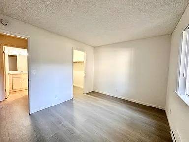 1BR/1BA Duplex on Ross Cmn · Fremont photo 3