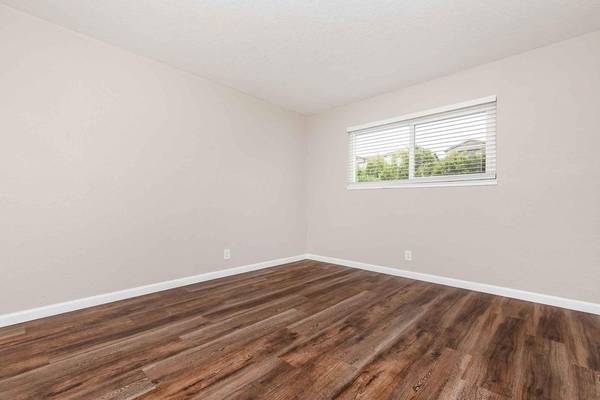 2BR/2BA Apartment on Central Avenue · Fremont photo 3