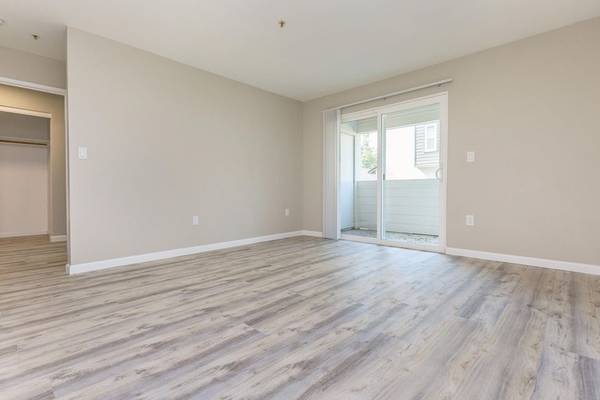 2BR/2BA Apartment on North Milpitas Boulevard · Milpitas photo 3