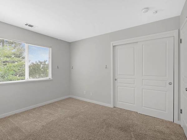 3BR/2BA Duplex on E Edmundson Ave · Morgan Hill photo 3
