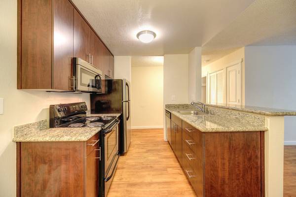 1BR/1BA Apartment on Creekside Drive · Walnut Creek photo 2