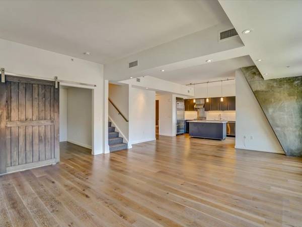 3BR/3BA Condo on Bryant Street · San Francisco photo 3