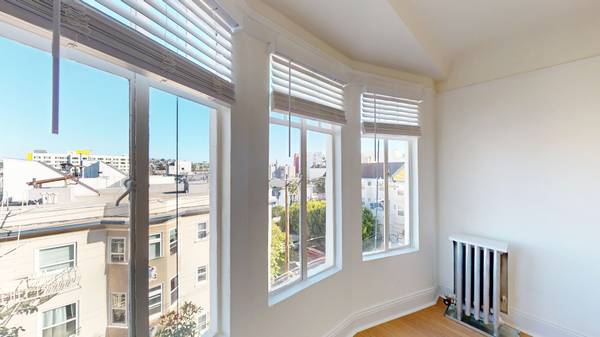 3272 21st St San Francisco, CA 94110 photo 2