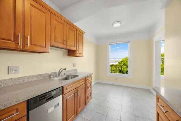 1BR/1BA Apartment on Fillmore St · San Francisco photo 2