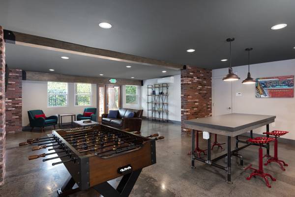 1BR/1BA Apartment on Hancock Street · Hayward photo 3