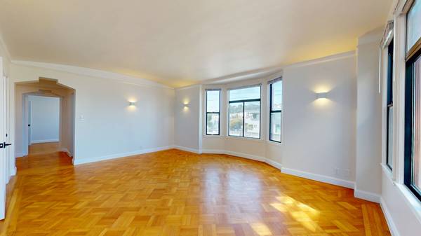 2BR/1BA Apartment on Geary Blvd - 102 · San Francisco photo 2
