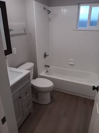 2BR/1BA Apartment · Gilroy photo 4