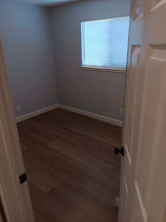 2BR/1BA Apartment · Gilroy photo 5
