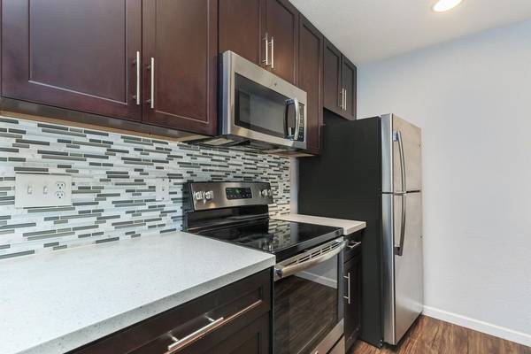 1BR/1BA Apartment on Stokes Street · San Jose photo 5