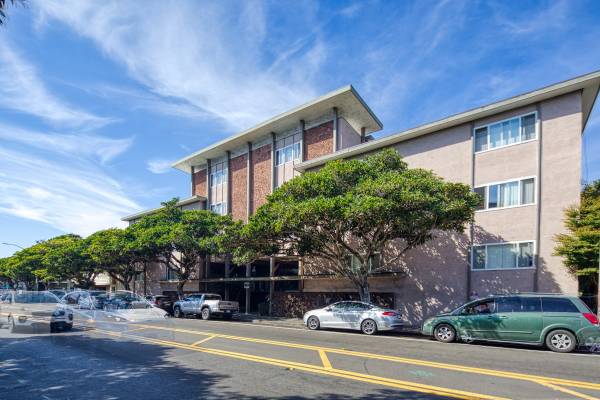 2BR/2BA Apartment · San Leandro photo 2