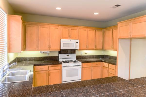 3BR/3BA Single Family House on Bolla Ct · San Jose photo 4
