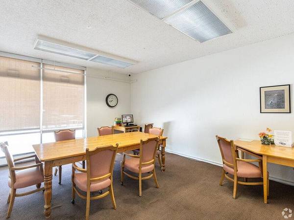 0BR/1BA Other on Carlmont Drive · Belmont photo 3