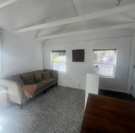 1BR/1BA Single Family House on Rocca Dr · Fairfax photo 3