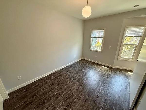 2BR/1BA Apartment · San Francisco photo 4