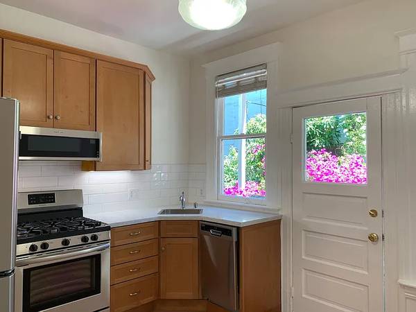 1BR/1BA Flat on Natoma St · San Francisco photo 2