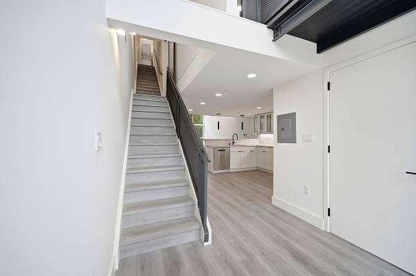 2BR/2BA Apartment · San Francisco photo 5