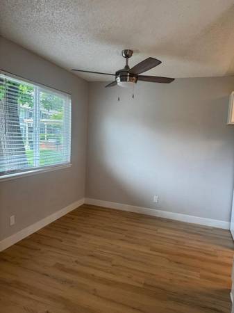 2BR/1BA Apartment on Peach Tree Drive · Fairfield photo 5