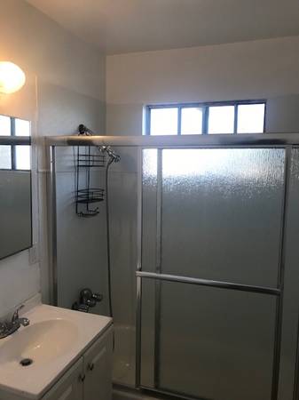2BR/1BA Duplex · Hercules photo 5