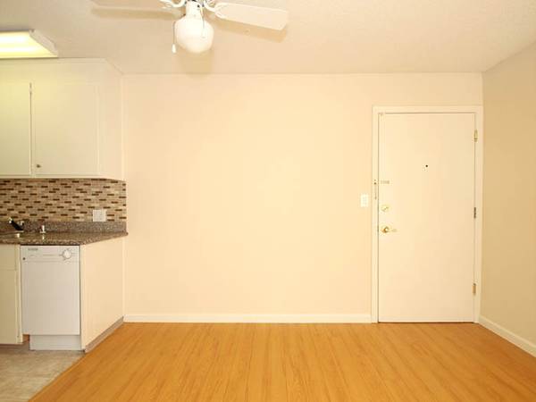 1BR/1BA Apartment on S Bernardo Avenue · Sunnyvale photo 4