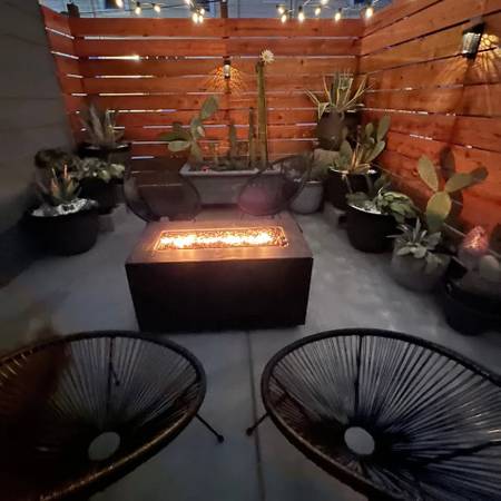 2BR/1BA Duplex · Oakland photo 2