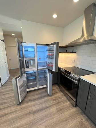 2BR/1BA Duplex · Oakland photo 5