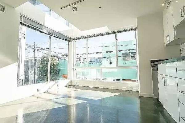 Glasdore Lofts photo 5