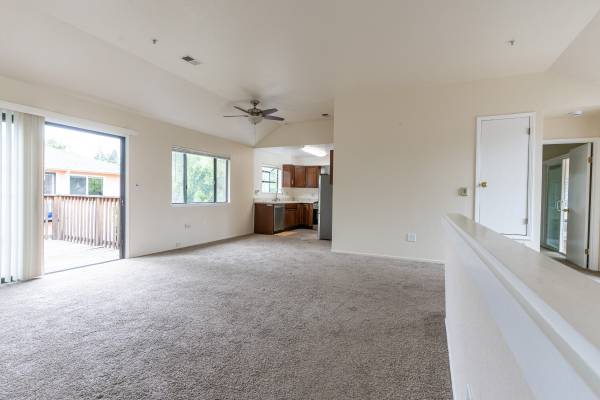 3BR/2BA Duplex · Oakland photo 5