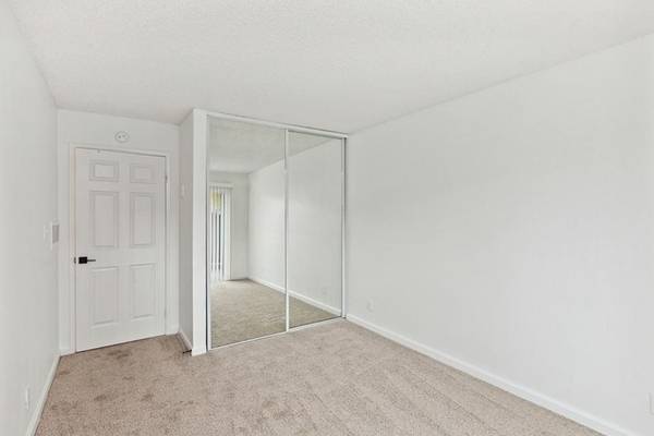 1BR/1BA Apartment · San Francisco photo 3