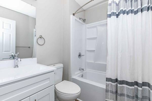 1BR/1BA Apartment · San Francisco photo 5