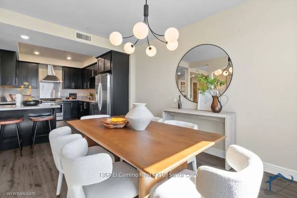 4BR/3BA Condo on El Camino Real · Santa Clara photo 4