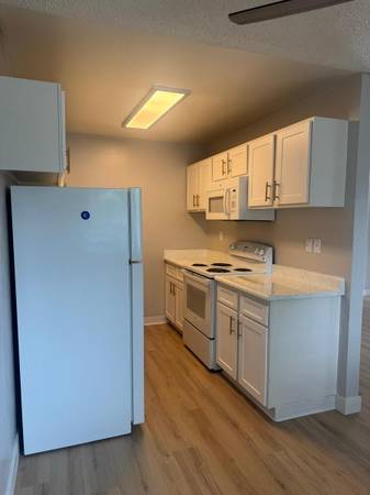 2BR/1BA Apartment on Peach Tree Drive · Fairfield photo 4