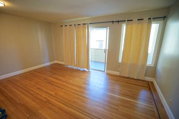 2BR/1BA Apartment on Martin Luther King · Berkeley photo 2
