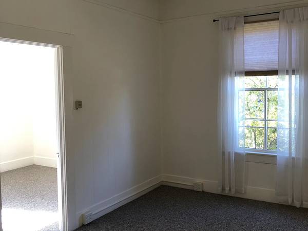 1BR/1BA Other on 6th St · Petaluma photo 2
