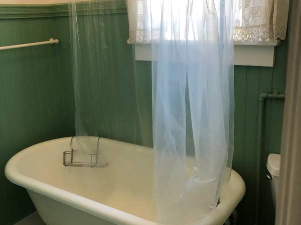 1BR/1BA Other on 6th St · Petaluma photo 4